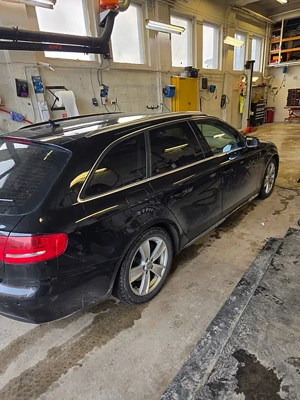 Audi A4 2012 photo 4