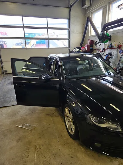 Audi A4 2012 photo 3