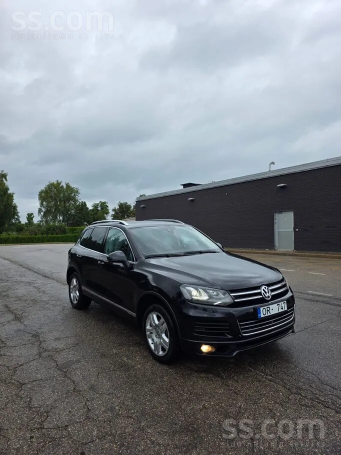 Volkswagen Touareg 2010 photo 2
