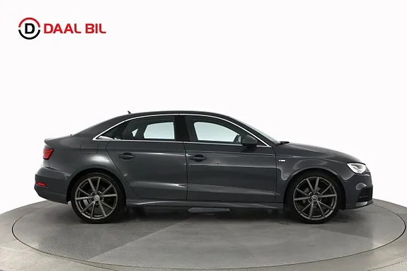 Audi A3 2017 photo 5