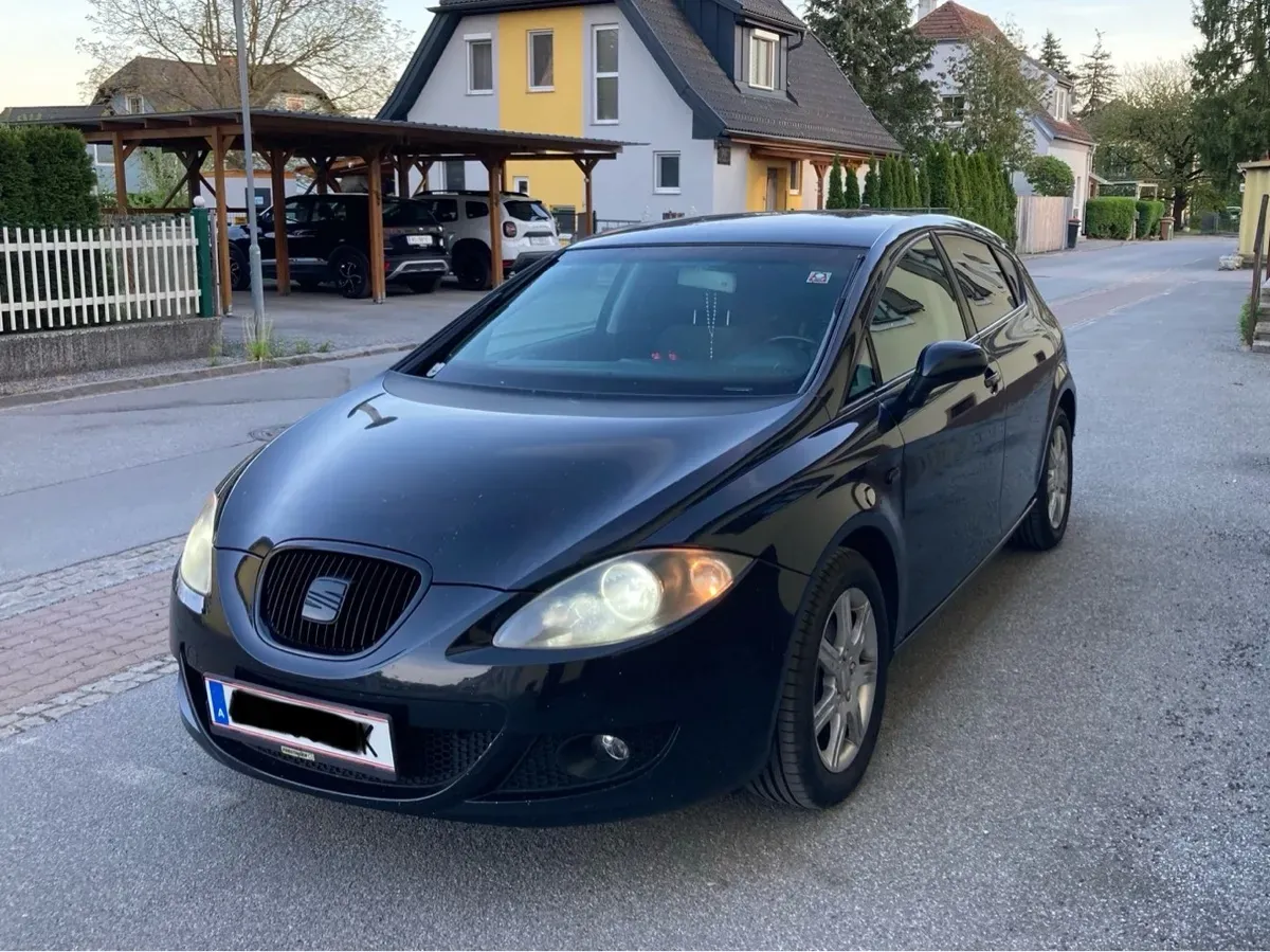 Seat Leon 2006 photo 2