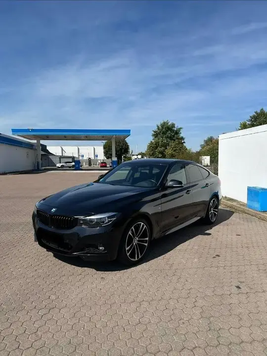 BMW 320I