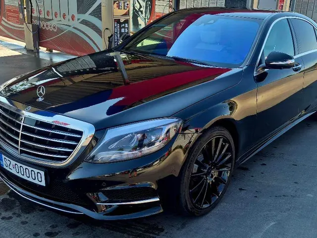 Mercedes-Benz S-Class 2016 photo 3