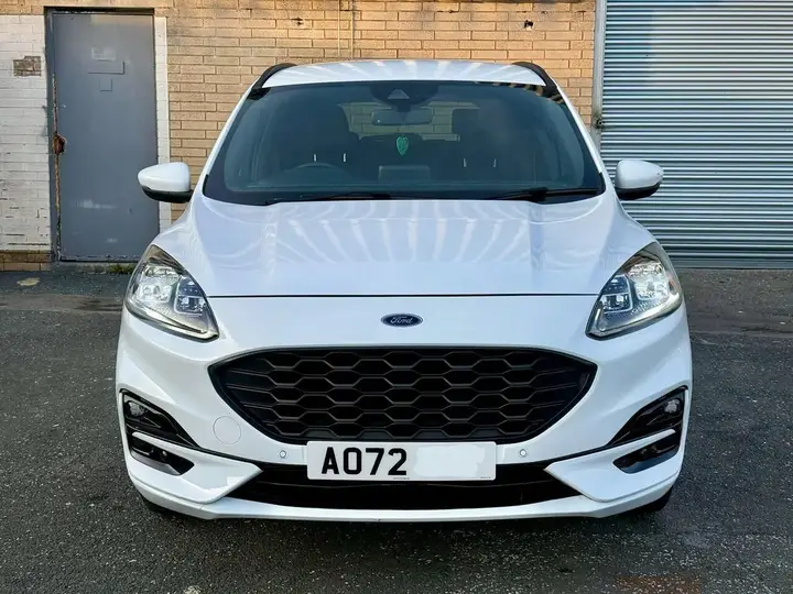 Ford Kuga 2022 photo 2