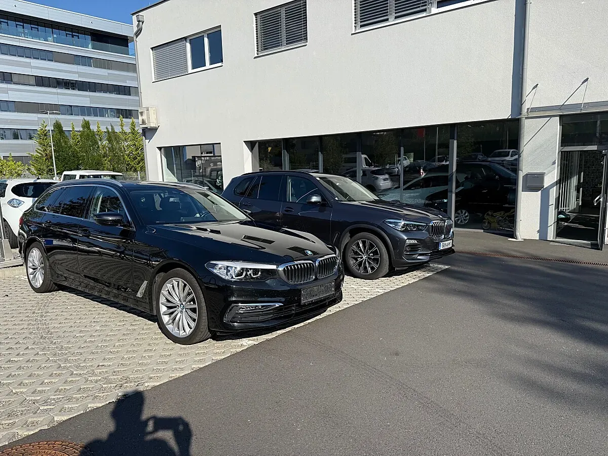 BMW 5 Series 2019 photo 2