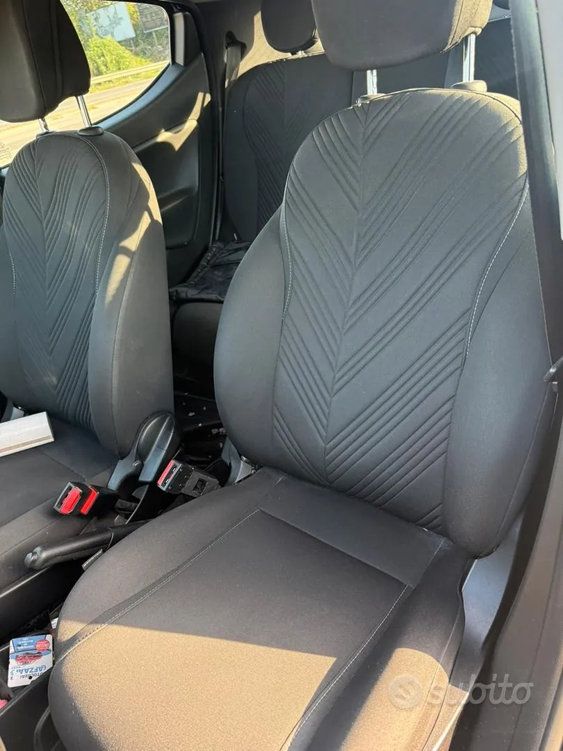 Lancia Ypsilon 2023 photo 5