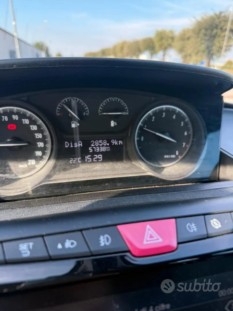 Lancia Ypsilon 2023 photo 4