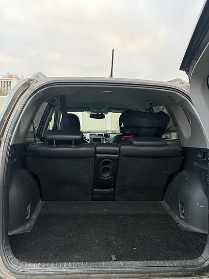 Toyota Rav4 2010 photo 4