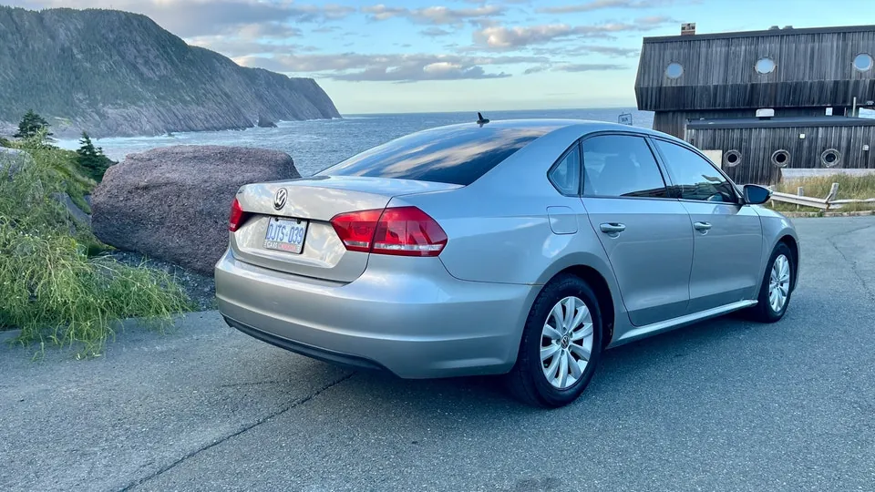 Volkswagen Passat 2012 photo 5