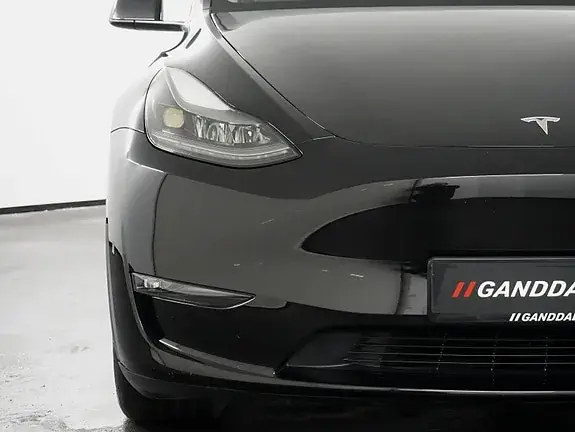 Tesla Model Y 2024 photo 4