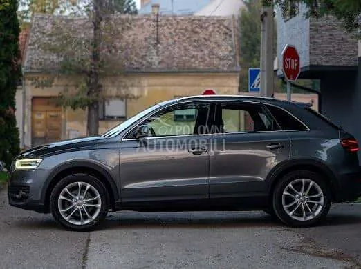Audi Q3 2012 photo 4