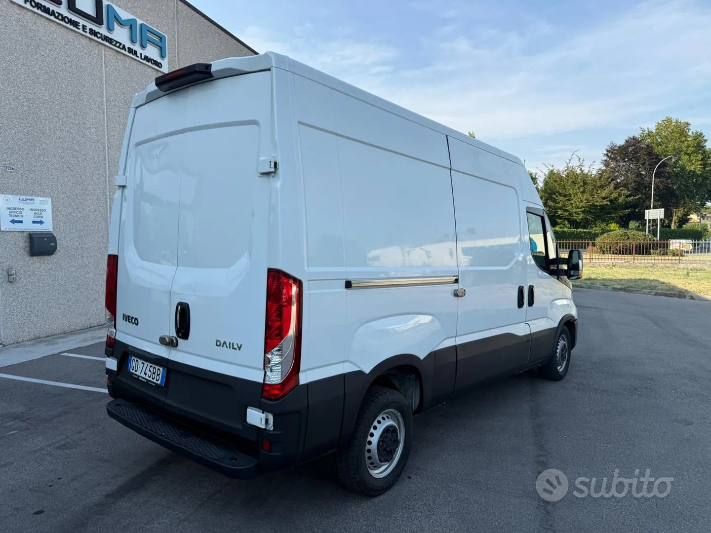 Iveco Daily 2020 photo 3