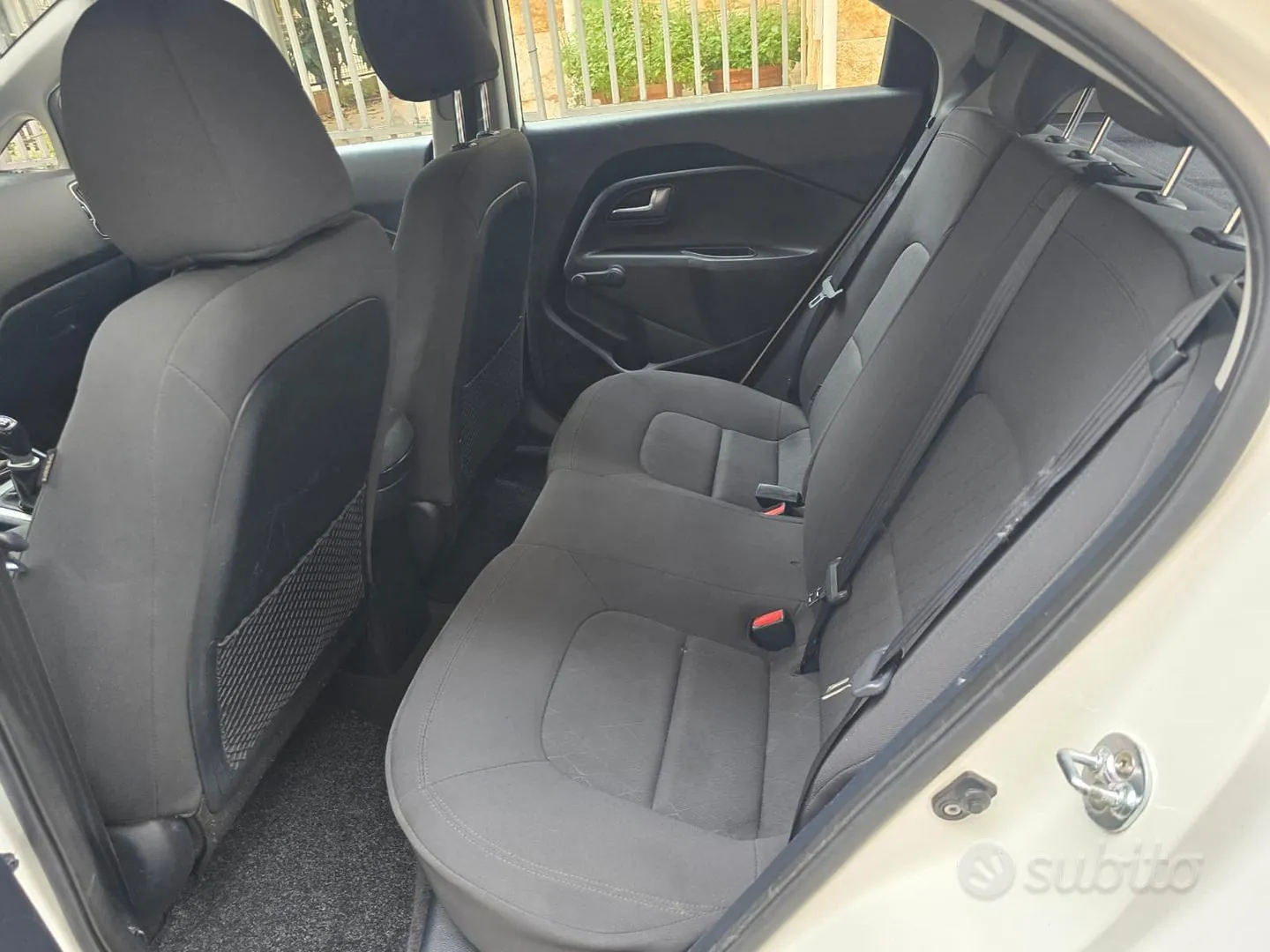 Kia Rio 2015 photo 3