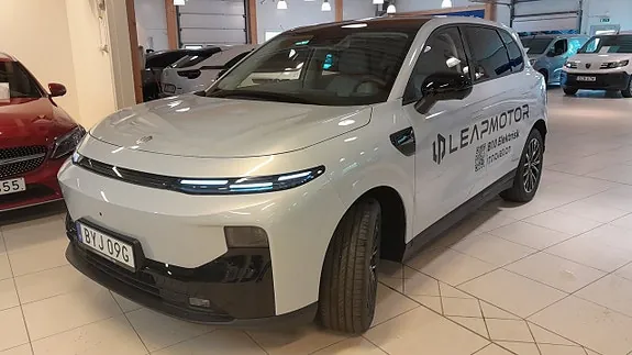 Leapmotor B10