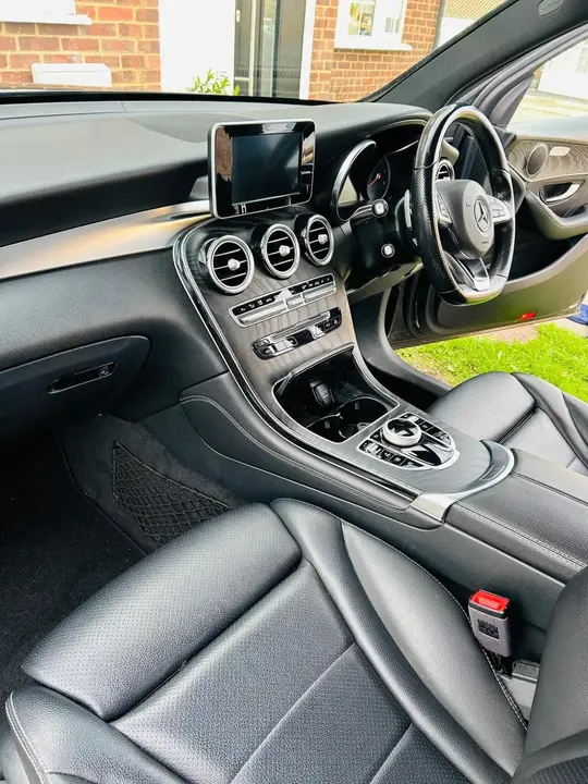 Mercedes-Benz Glc 2018 photo 3