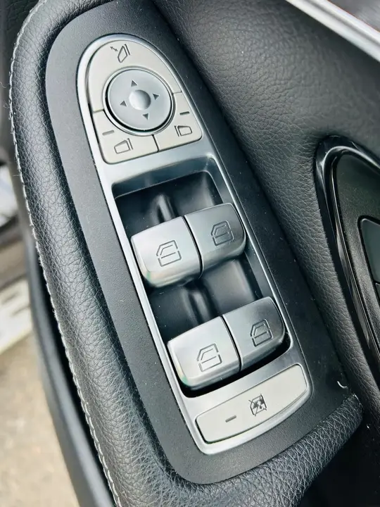 Mercedes-Benz Glc 2018 photo 4