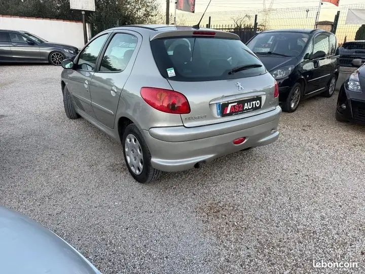 Peugeot 206 2005 photo 4