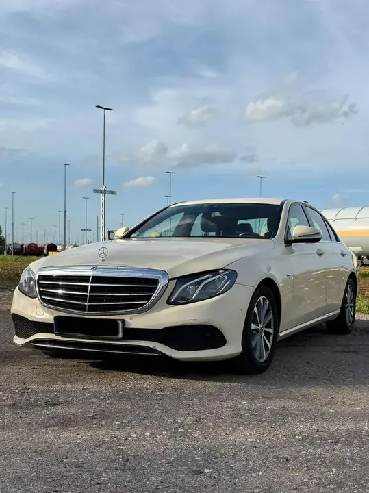 Mercedes-Benz E 200 D
