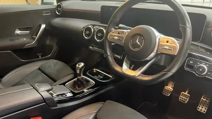 Mercedes-Benz A-Class 2019 photo 3
