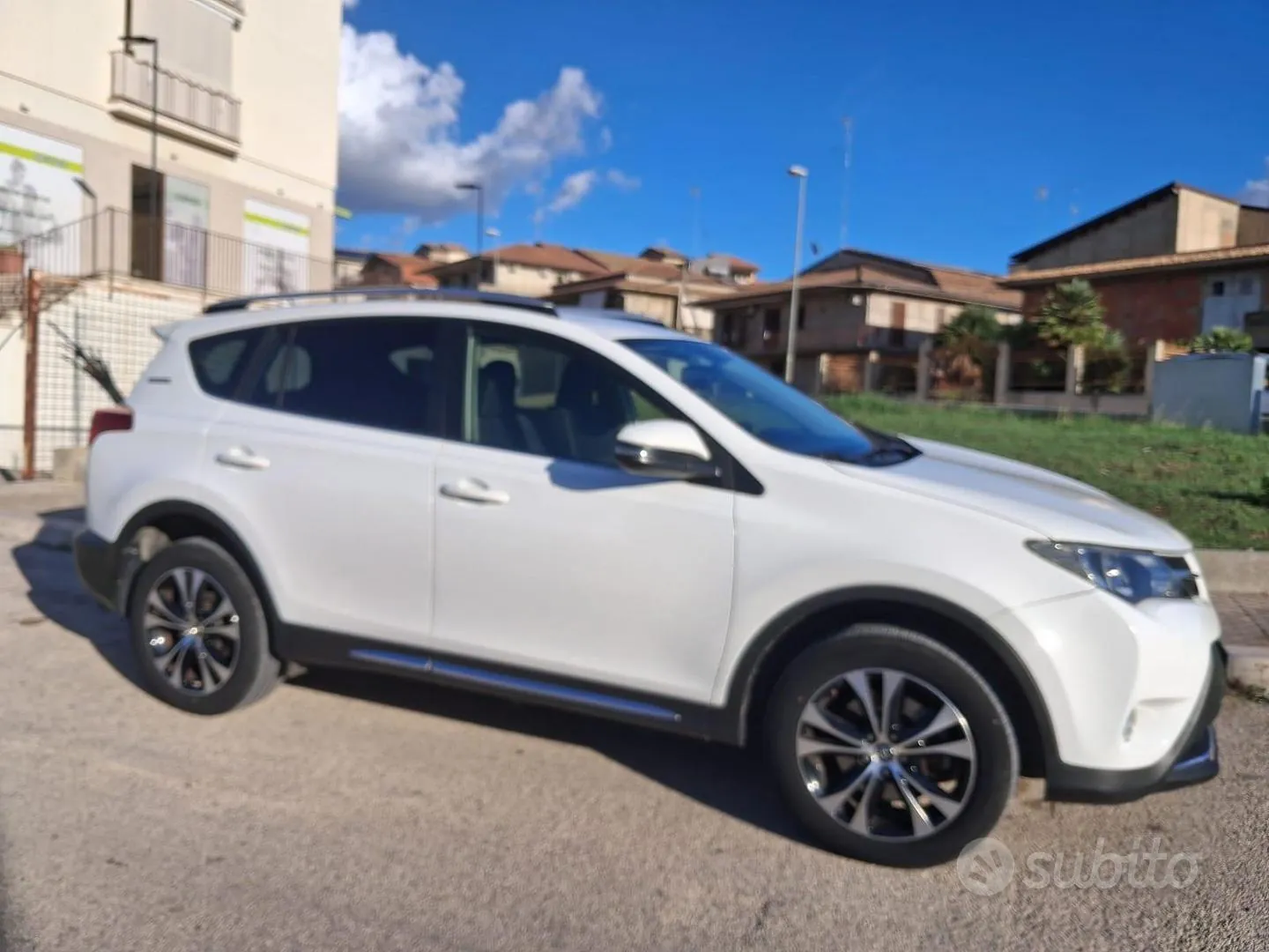 Toyota Rav4 2014 photo 4