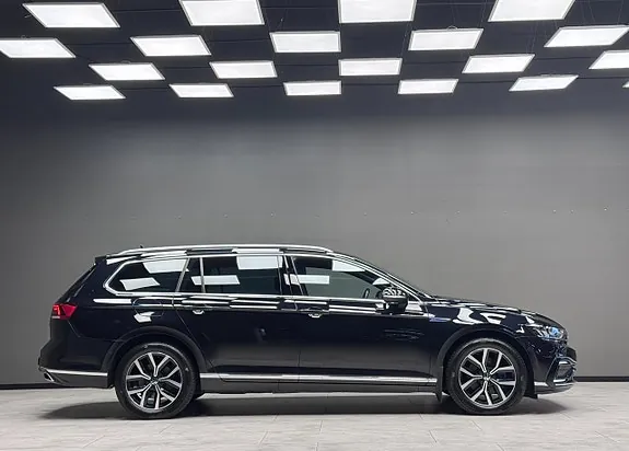 Volkswagen Passat 2023 photo 4