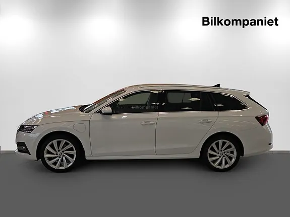 Skoda Octavia 2021 photo 4