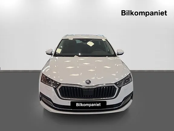 Skoda Octavia 2021 photo 2