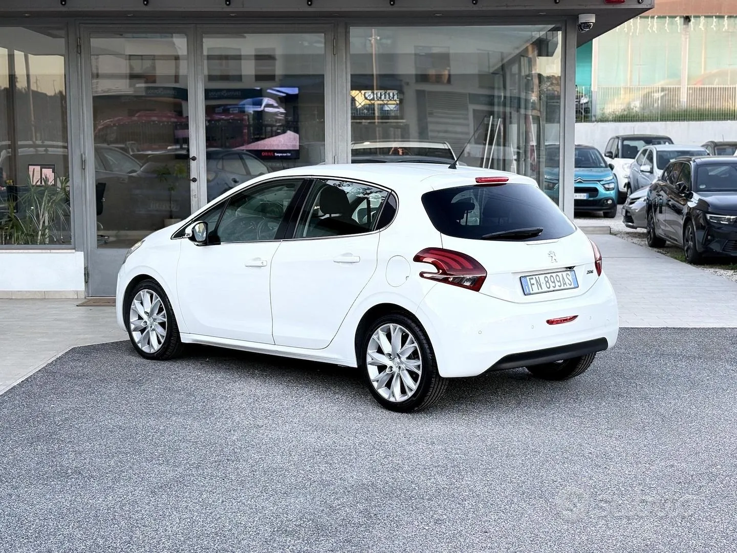 Peugeot 208 2018 photo 4