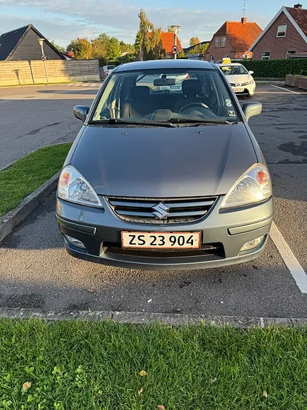 Suzuki Liana 2008 photo 2