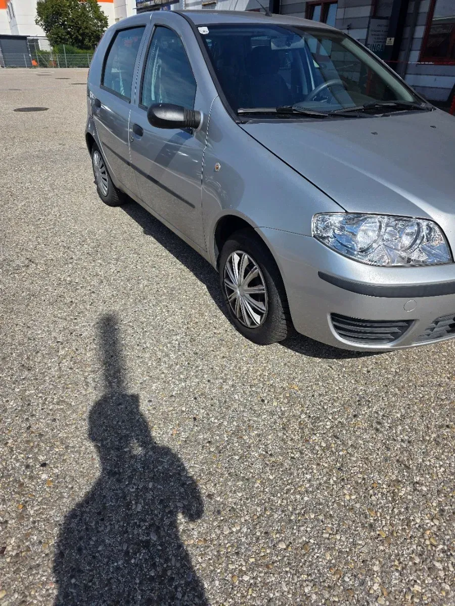 Fiat Punto 2006 photo 2