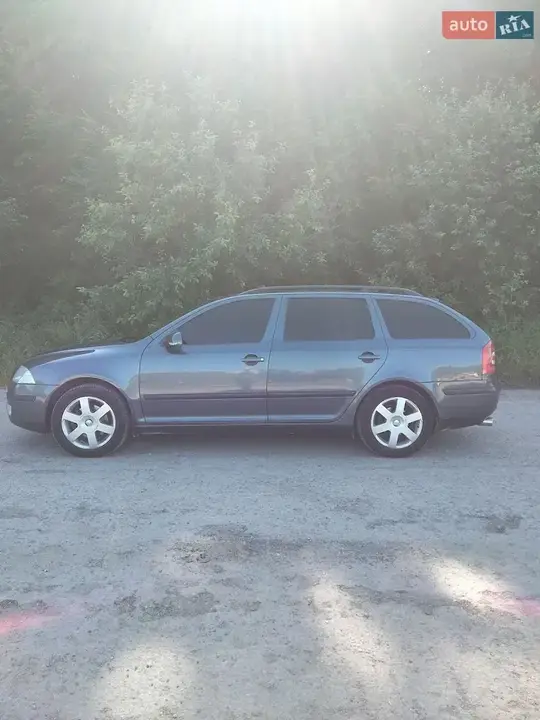 Skoda Octavia 2005 photo 3