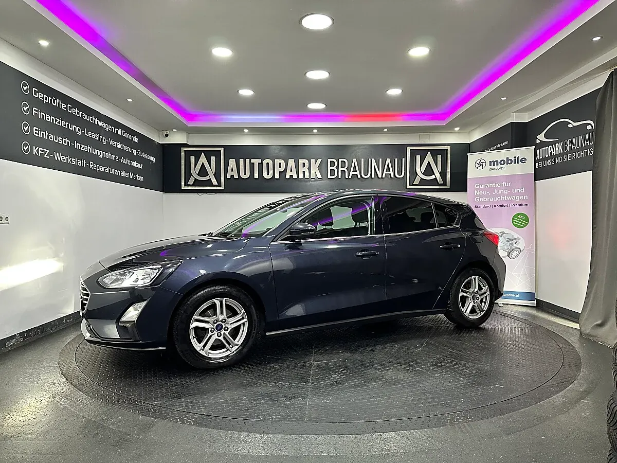 Ford Focus 2020 photo 2