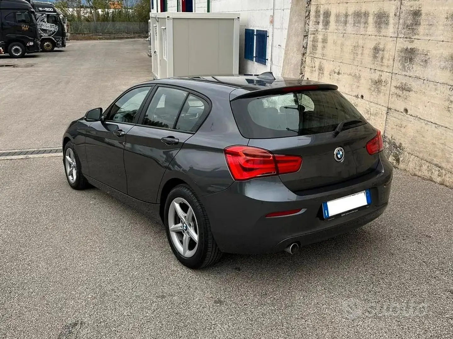 BMW 1 Series 2017 photo 2