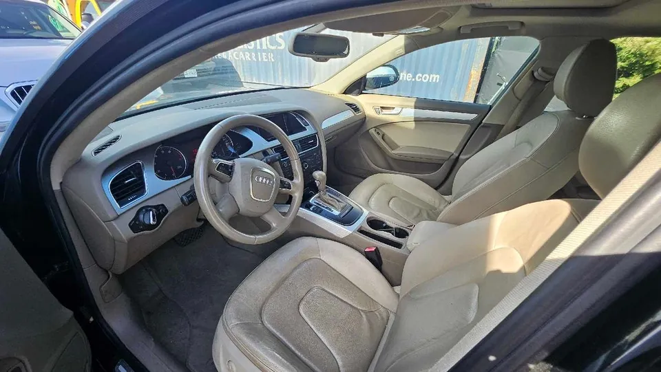 Audi A4 2010 photo 5