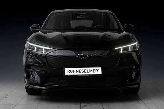 Ford Mustang Mach-E 2023 photo 3