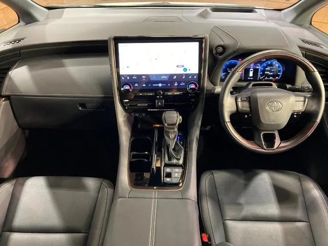 Toyota Alfaard Z 2023 photo 2