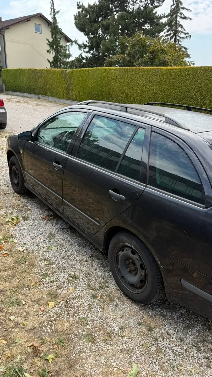 Skoda Fabia 2006 photo 3