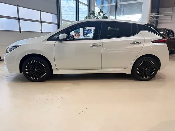 Nissan Leaf 2022 photo 3