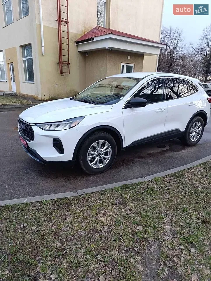 Ford Escape 2023 photo 2
