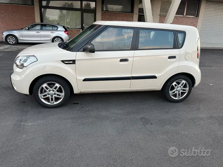 Kia Soul 2010 photo 5