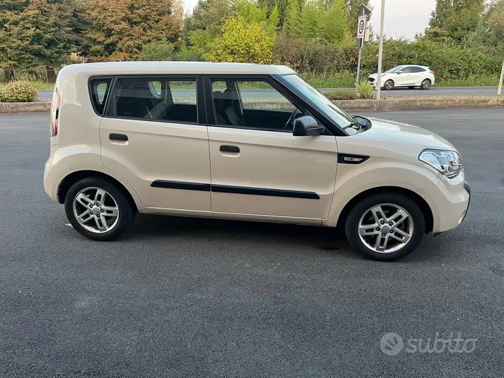 Kia Soul 2010 photo 4
