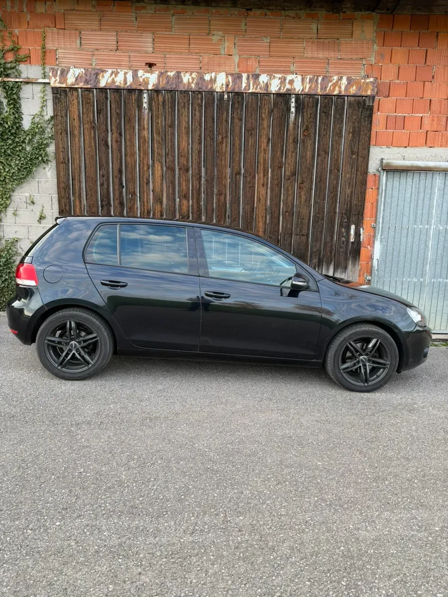 Volkswagen Golf 2009 photo 3