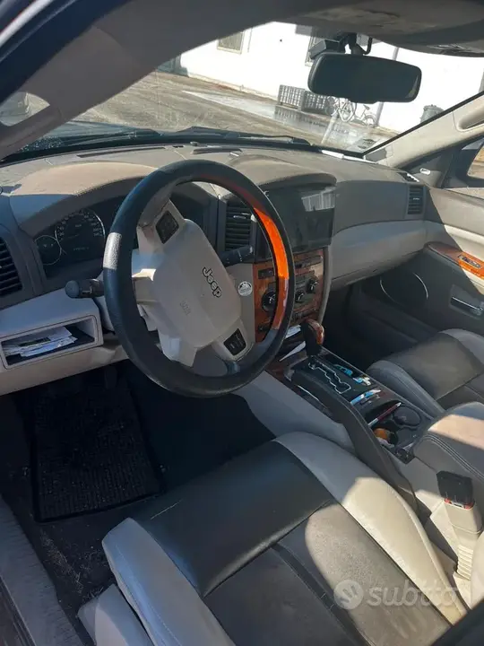 Jeep Grand Cherokee 2026 photo 3