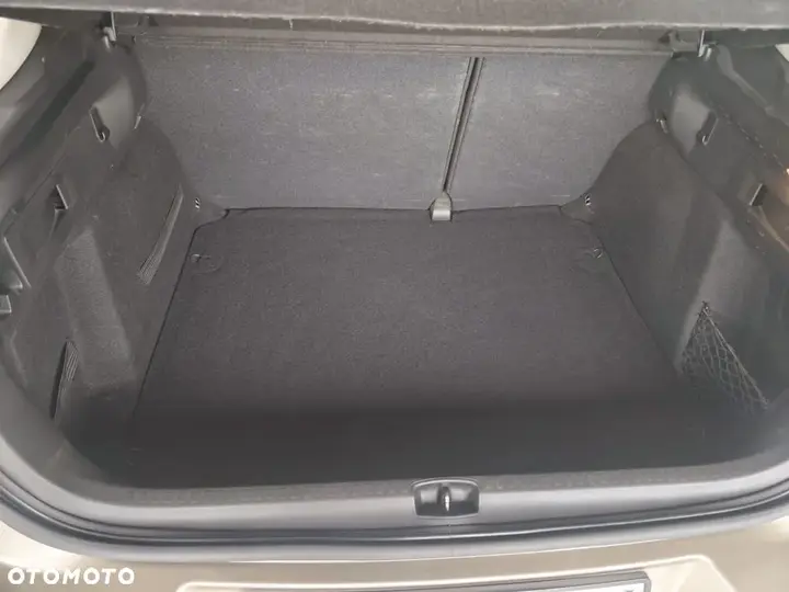 Citroen C4 2010 photo 5