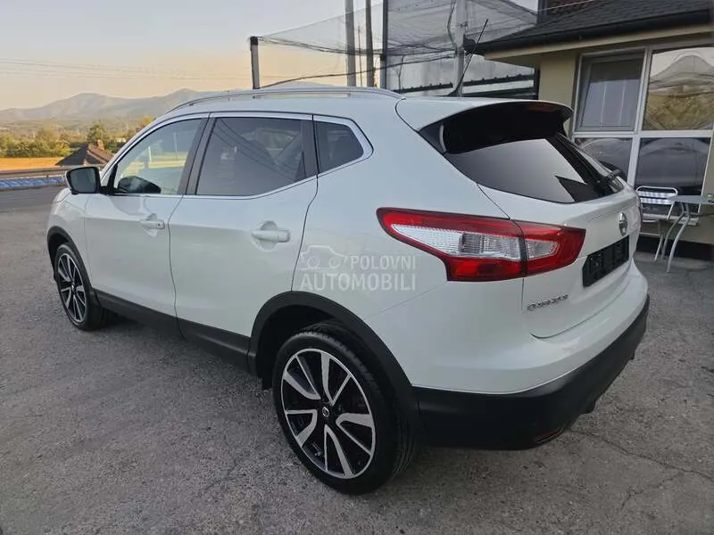 Nissan Qashqai 2014 photo 4