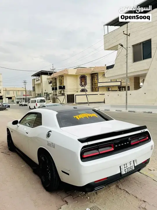 Dodge Challenger 2023 photo 2