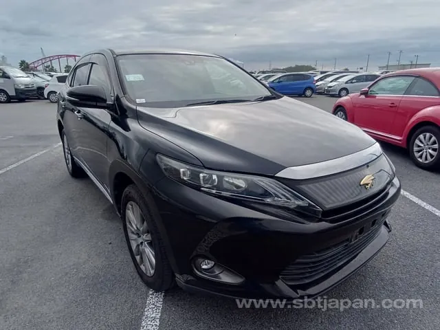 Toyota Haarrier Premium