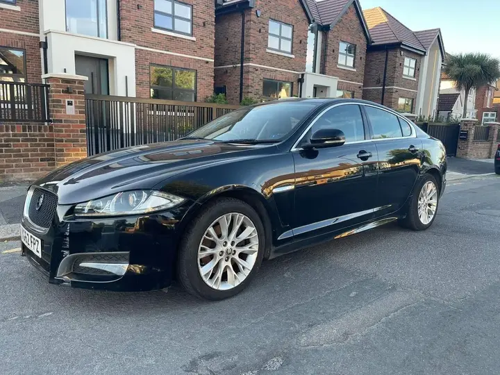 Jaguar Xf