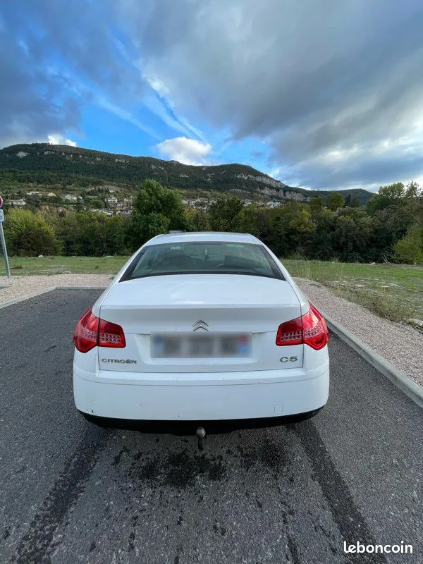 Citroen C5 2010 photo 2