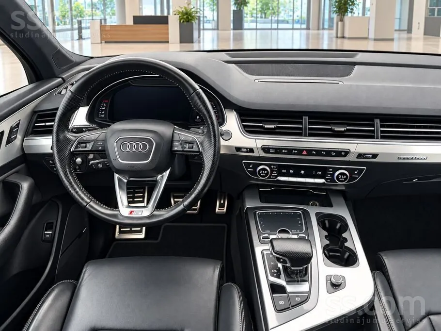 Audi Q7 2016 photo 3